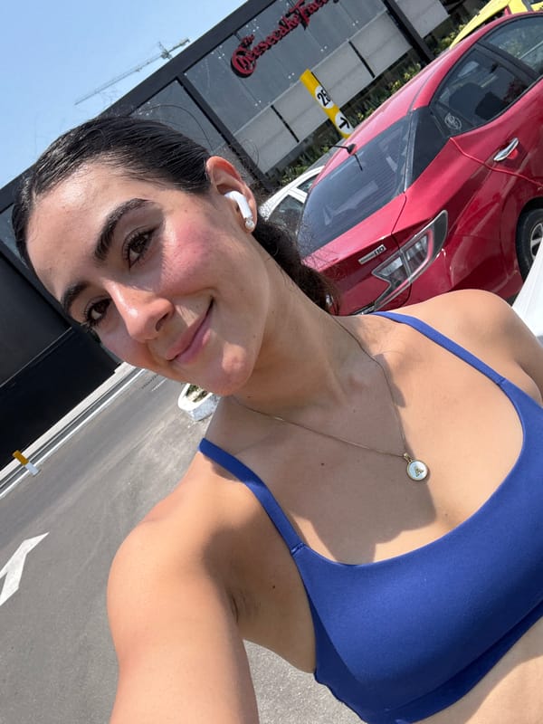 Woman takes selfies around Puebla parking area