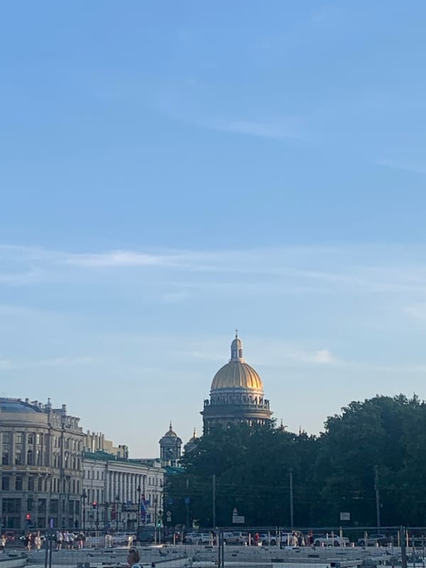 Late afternoon walk through Saint Petersburg's historic Palace Square area