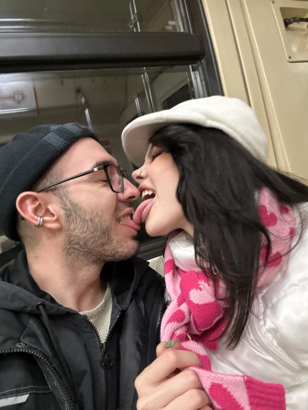 Personal moments captured in Kommunarka: subway kiss, artistic nails