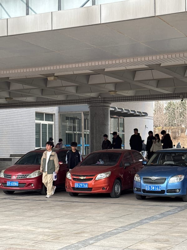 Early morning pedestrian activity observed across Zhongtun, China