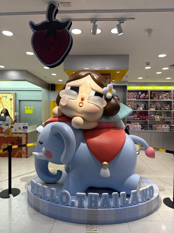 Cartoon sculpture spotted in Thai mall