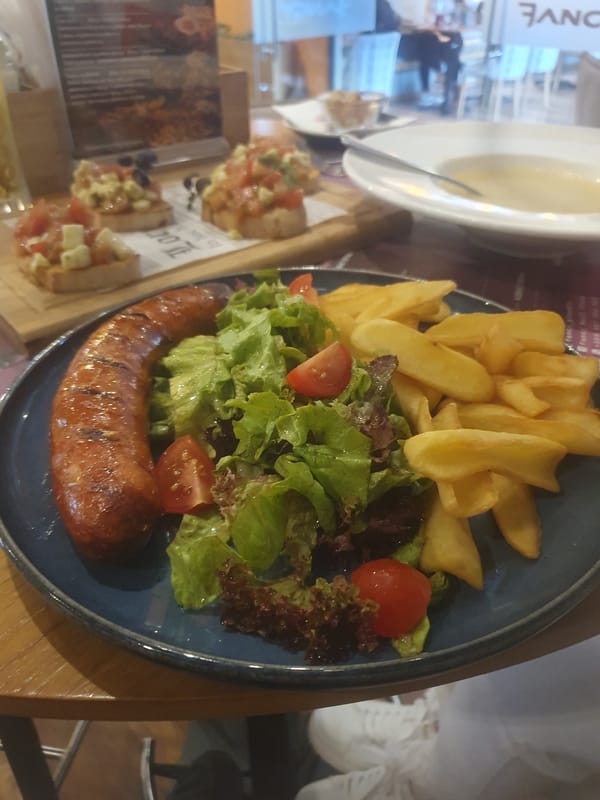 Diner documents lunch experience at Plovdiv restaurant