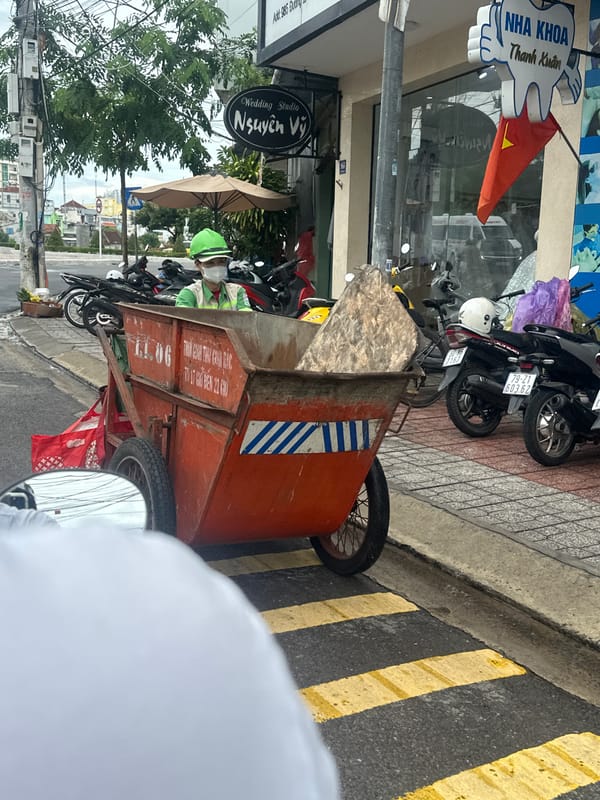 Morning street life captured in Nha Trang Ward