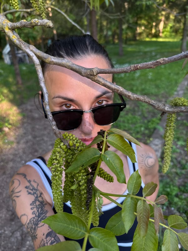 Woman in athletic wear spotted around Pleven recreational areas