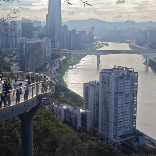 Daily life moments captured across Yuzhong District observation areas