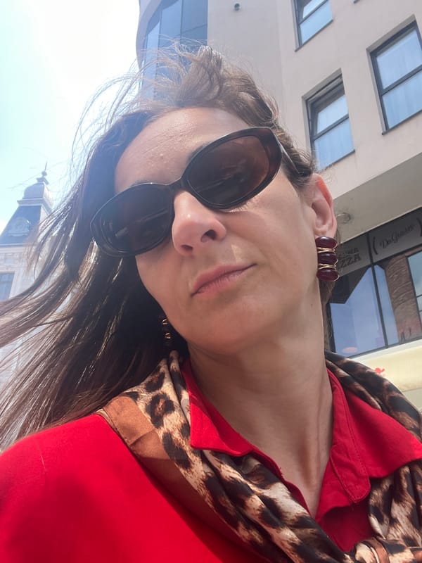 Morning out in a Polish city: streets, malls, and galleries
