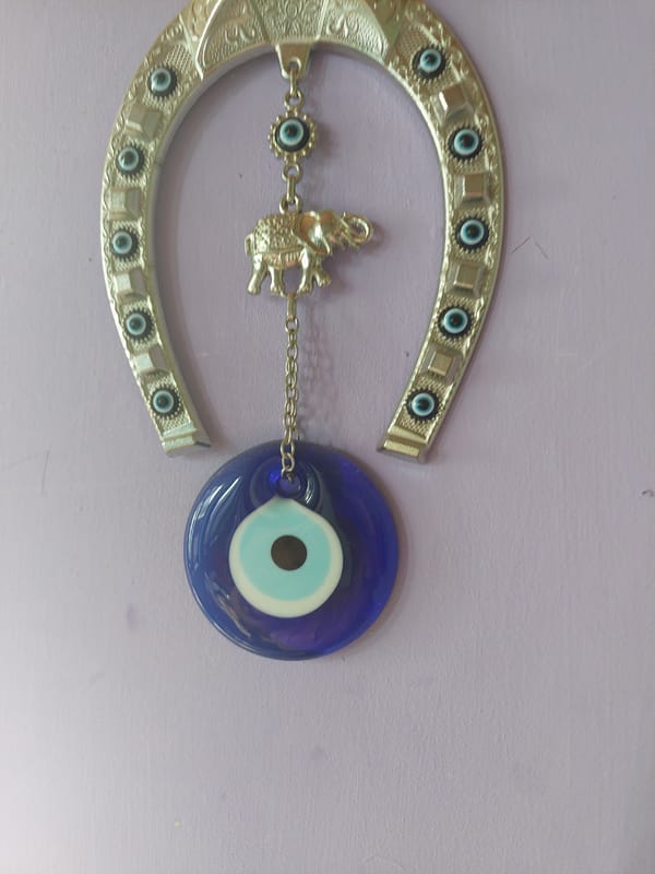 Decorative and religious wall items documented in Orhei residence