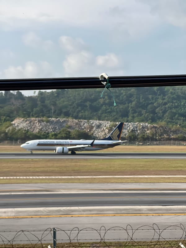 Singapore Airlines aircraft spotted on runway in Thailand