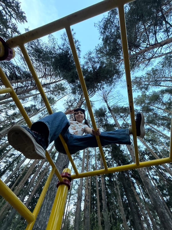 Afternoon recreation captured at Votkinsk park and lakeside area