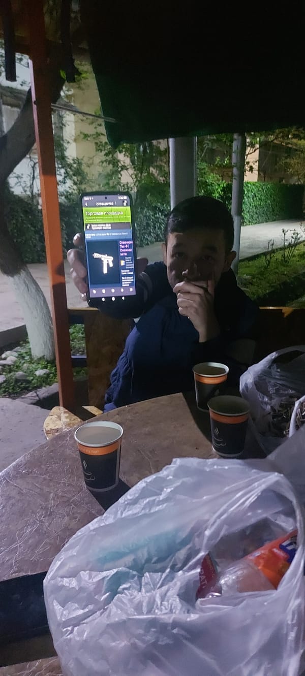 Three people spotted outdoors across Tashkent within one minute