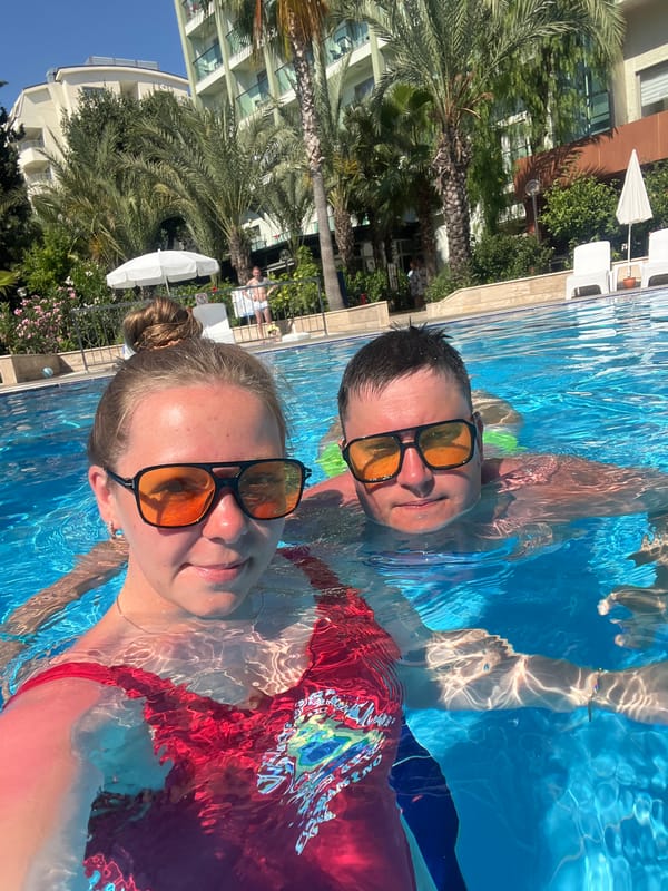 Pool day at an Alanya resort, medal in hand