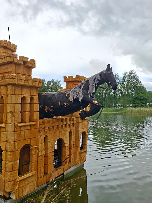 Morning stroll through Augustów's decorative waterfront and palace attractions