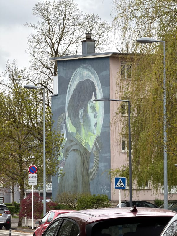 Spring afternoon walk documented across Esch-sur-Alzette neighborhoods