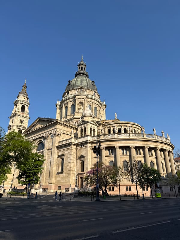 Morning documentation of St. Stephen's Basilica and Budapest streets