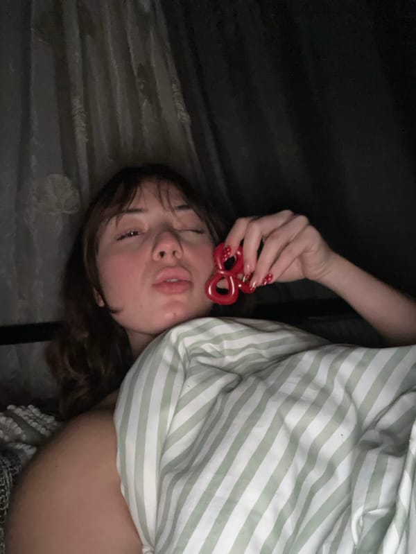 Woman takes playful bedroom selfies in Schiltigheim, France