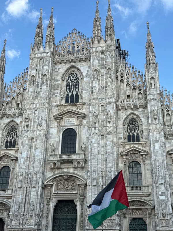 Palestinian demonstration held near Milan Cathedral