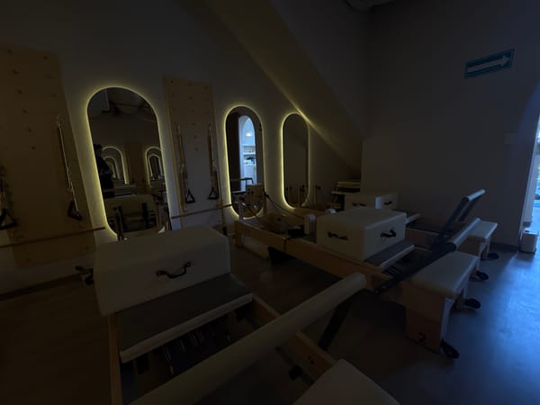 Pilates studio interior captured by witnesses in Mexico City