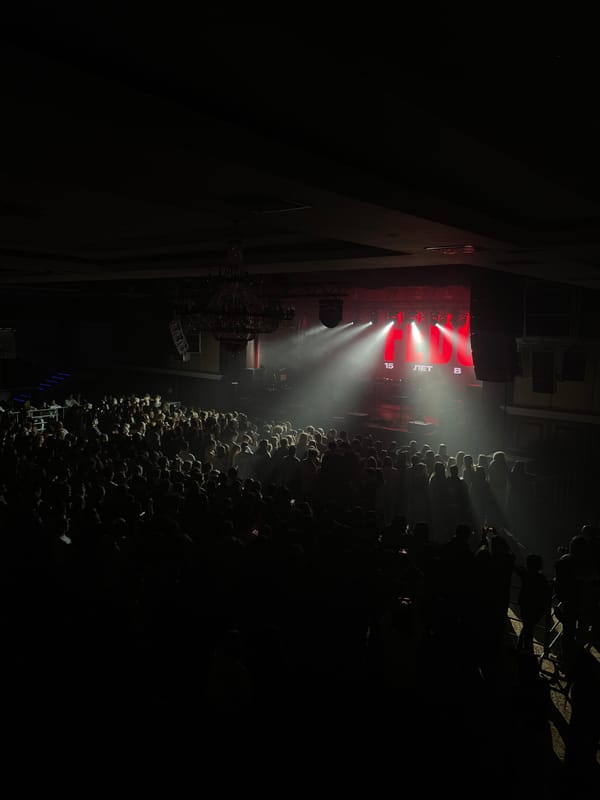 Live concert draws large crowd in Kazan venue