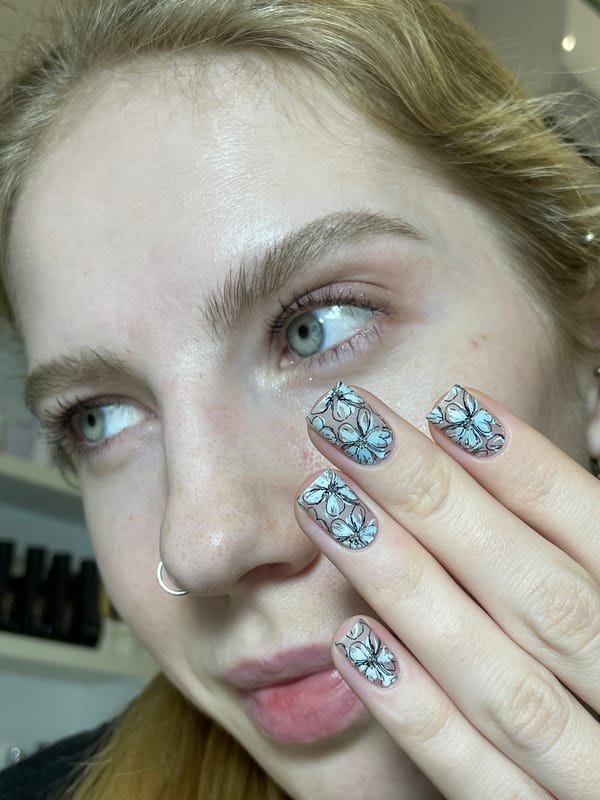 Nail salon activity documented in rainy Izhevsk