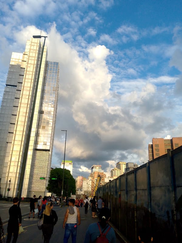 Evening street scenes captured across central Caracas