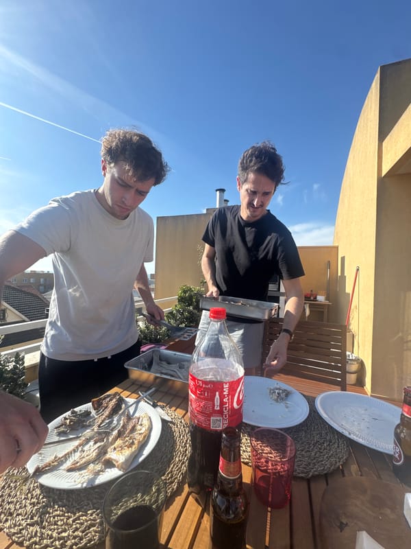 Friends gather for rooftop barbecue in Vila Nova de Gaia