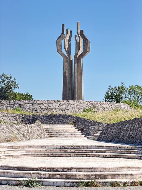 Visitor documents Barutana Memorial Complex sculptures in Montenegro