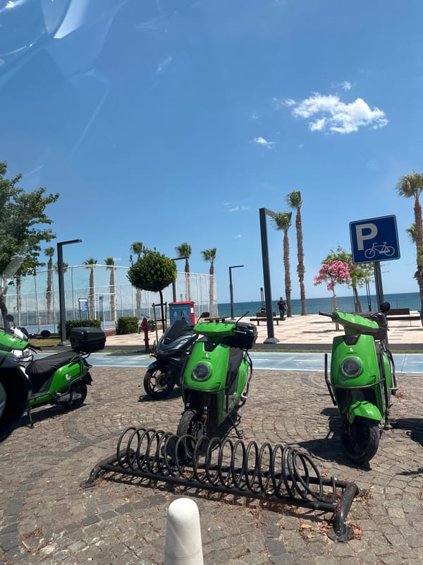 Sunny day scenes documented at Konyaaltı Beach, Turkey
