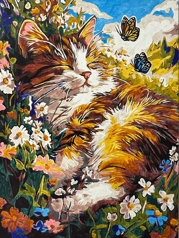Eclectic home decor and cats in Kirovo-Chepetsk