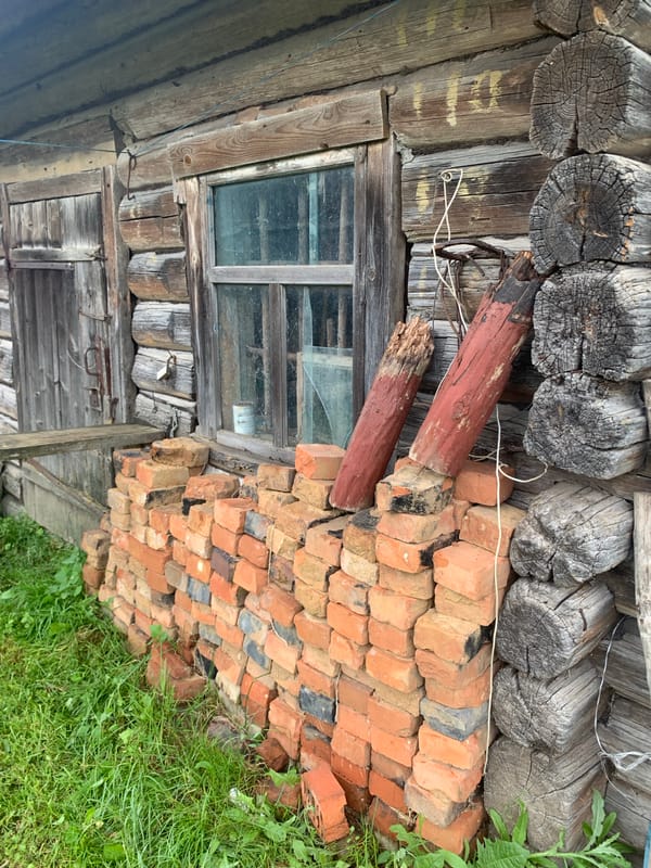 A Belarusian rural homestead: blooming gardens, aging structures