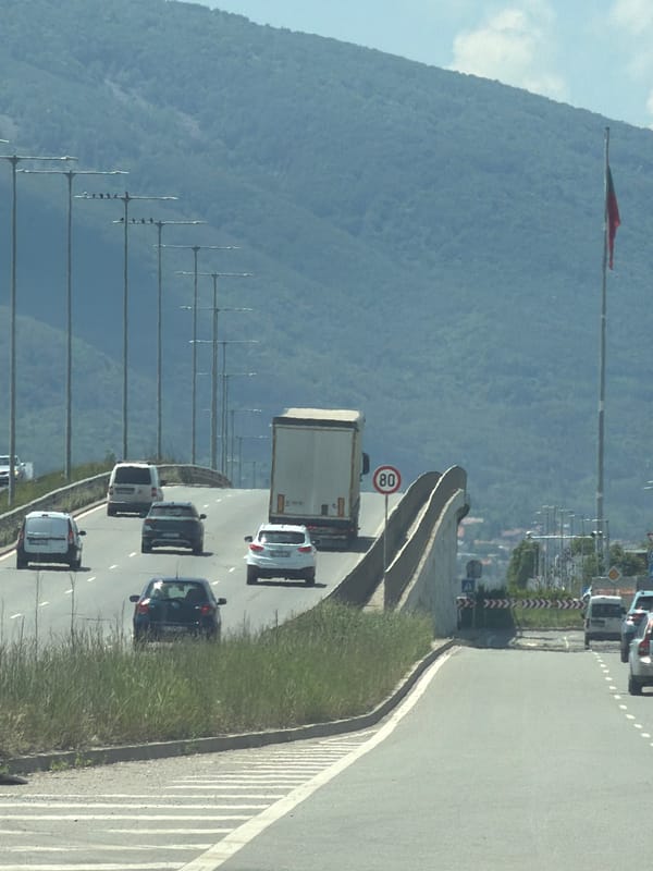 Regular traffic flows on Sofia highway during construction