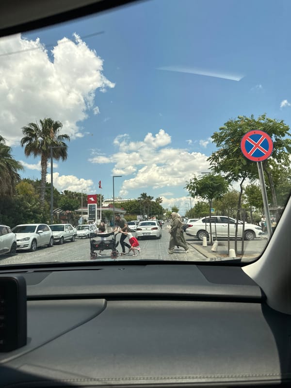 Daily life scenes captured in Konyaaltı, Turkey