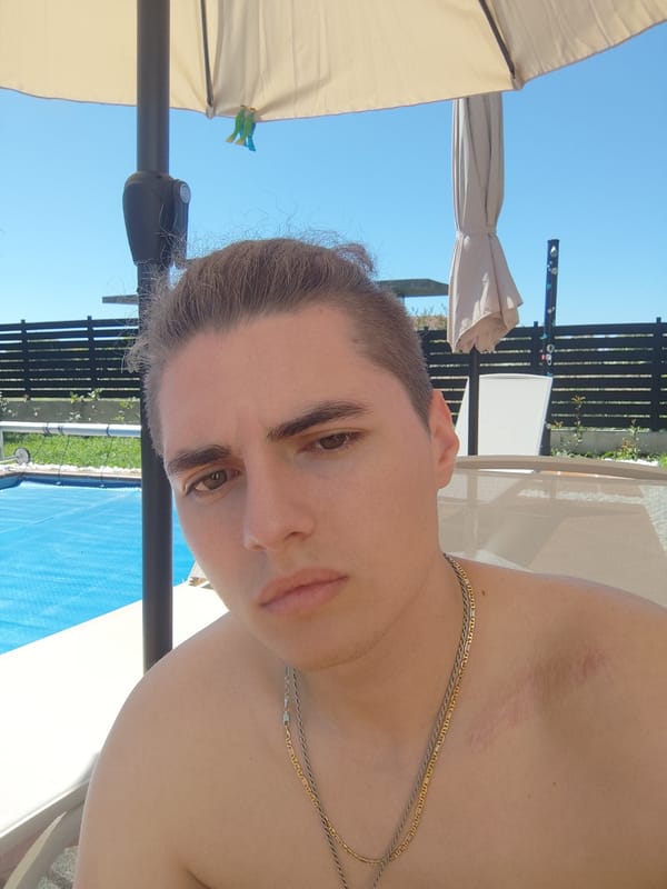 Poolside morning in Lozenets with books, drinks, and selfies