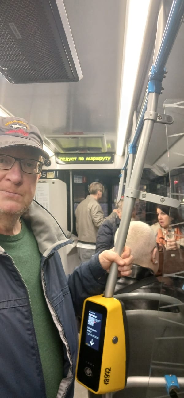 Moscow resident captures everyday city life during afternoon commute