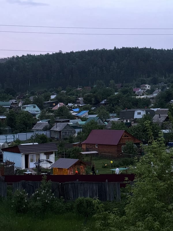Twilight photography captures quiet evening moments in Zheleznogorsk, Russia