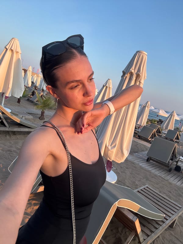 Sunset selfies at Manavgat beach resort boardwalk