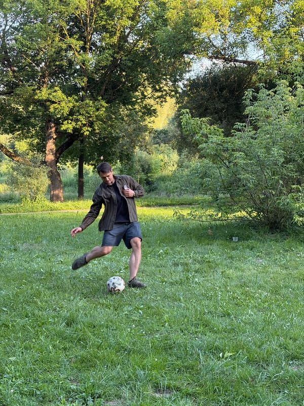 A relaxed summer afternoon across Minsk parks and landmarks