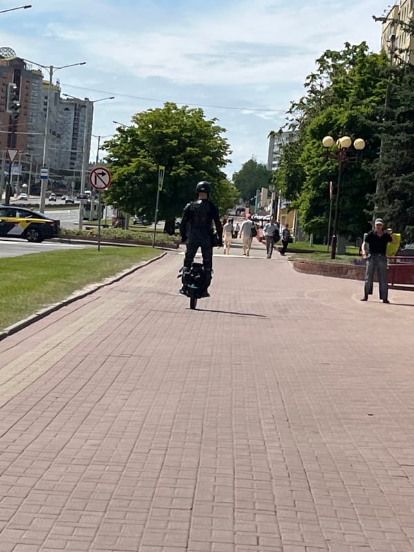 Sunday morning walking tour documented across central Minsk landmarks