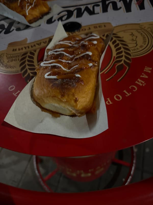 Iced pastry served with Maistor packaging in Razlog