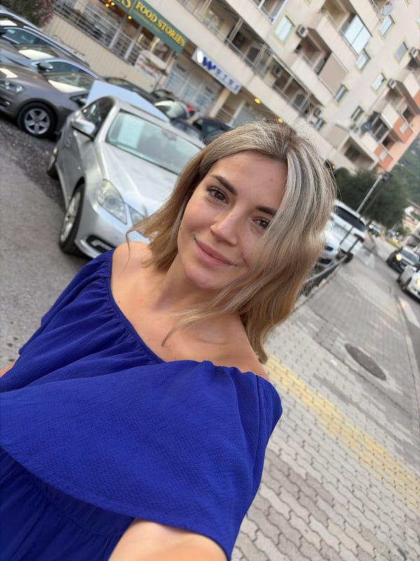 Street scenes and selfies in Budva on a summer afternoon