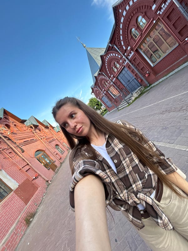 Afternoon selfie session around the streets of Klin