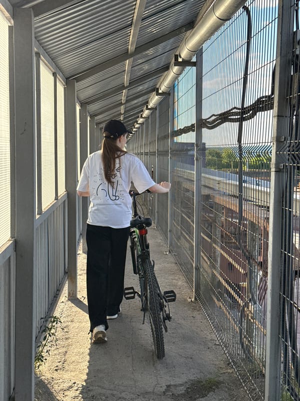 Everyday moments documented across Chaikovsky, Russia Sunday afternoon