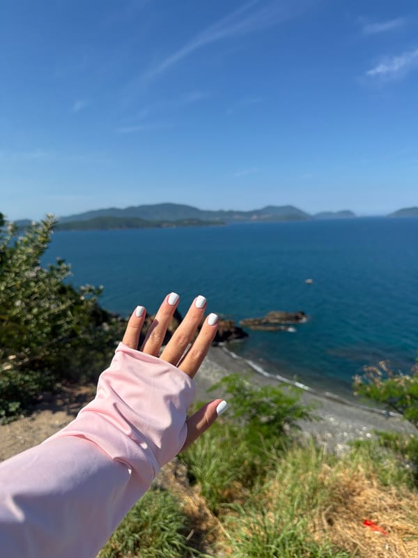 Coastal road trip with ocean views in Nam Nha Trang