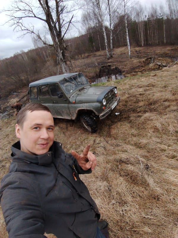 Man documents off-road adventure in rural Markovskii, Russia