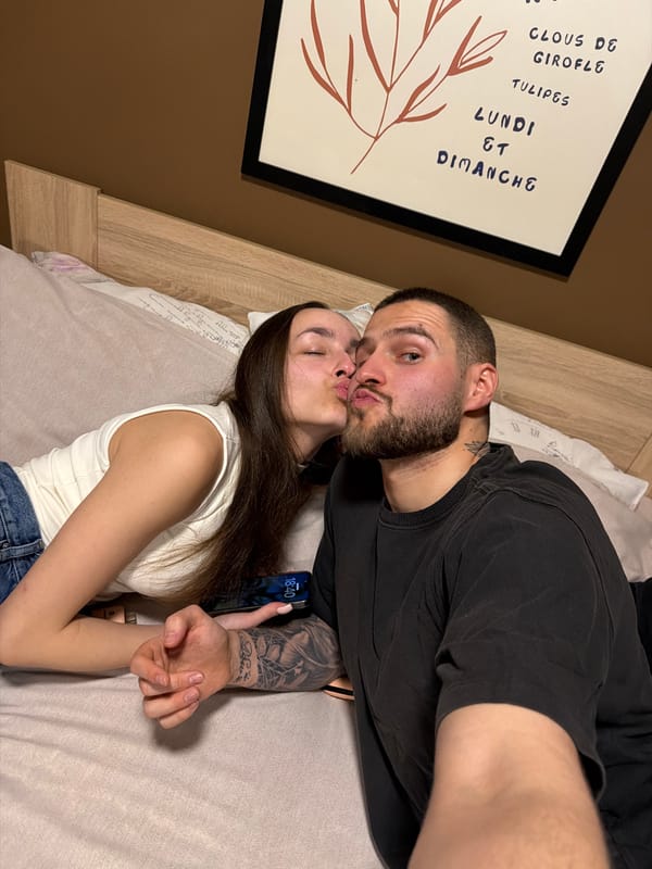 Couple documents romantic evening in Bansko, Bulgaria