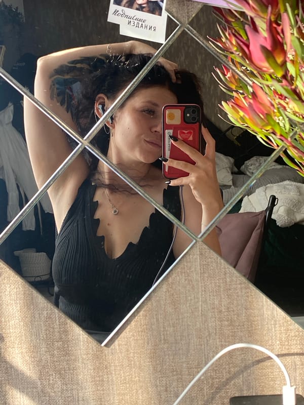 Live music, tattoo close-ups, and selfies in Chaikovsky
