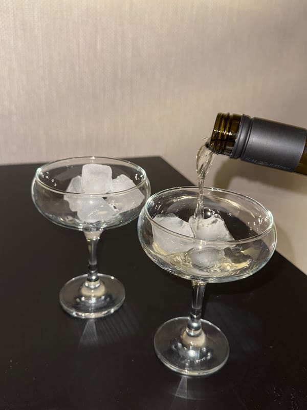 Wine service and mussel course documented in Perm restaurant