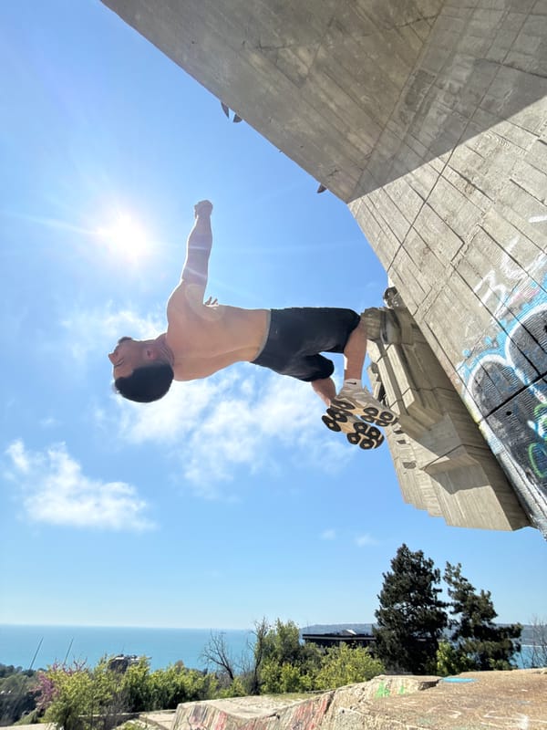 Man jumps from concrete structure in Varna Bulgaria