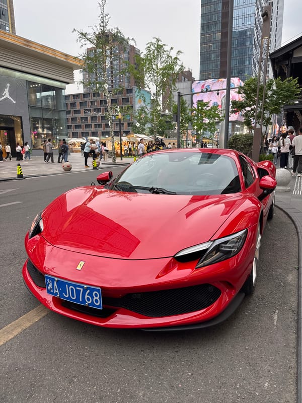 Morning glimpses of daily life in Jinjiang District documented