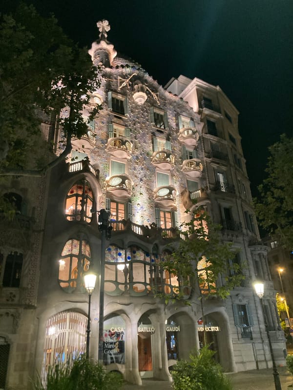 Barcelona after dark: Gaudí architecture and quirky shop windows