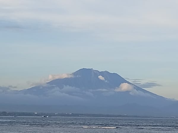 Morning cafe and coastal tour documented in Denpasar, Indonesia
